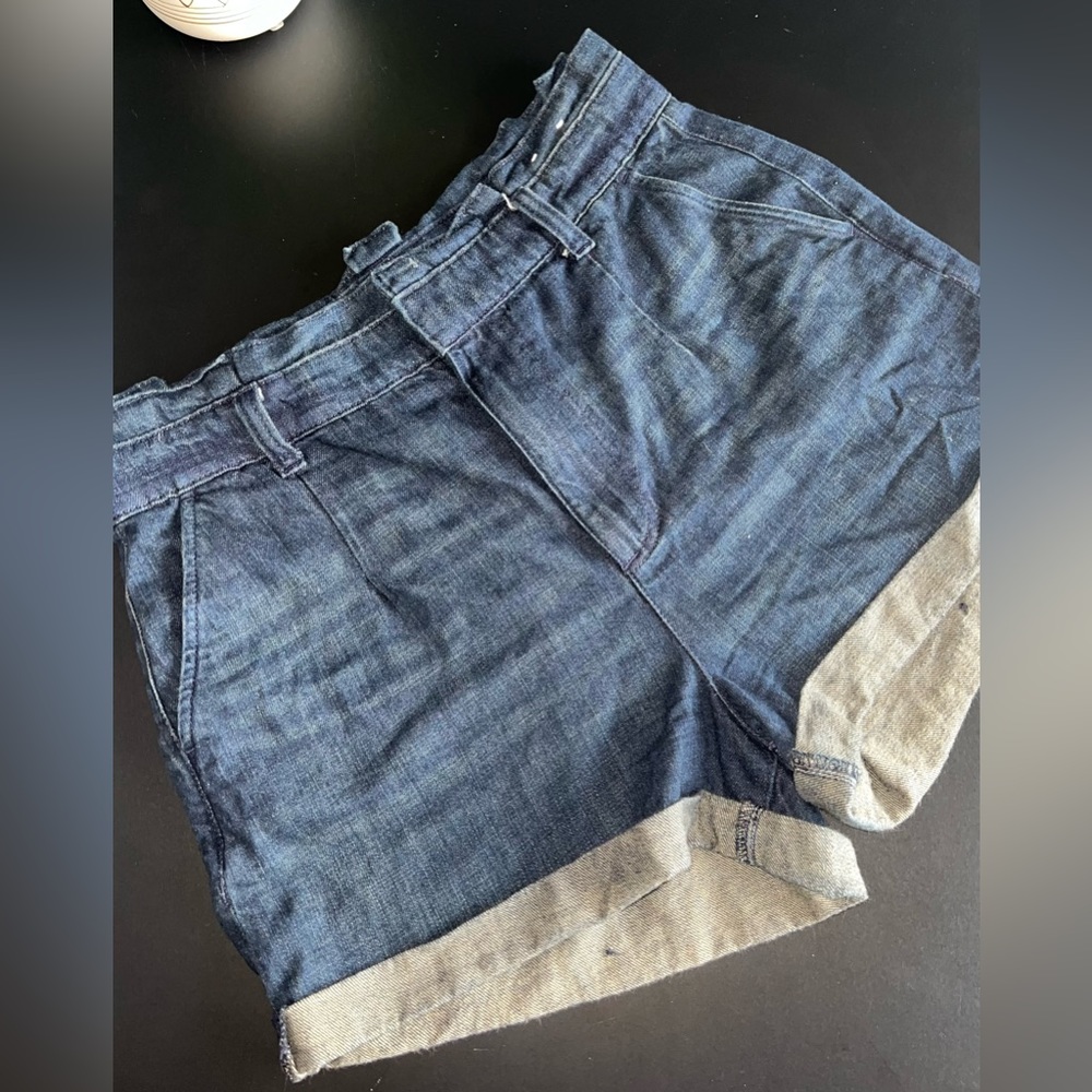 Express Super High Rise Cuffed dark blue denim shorts Paperbag style Size 12 GUC
